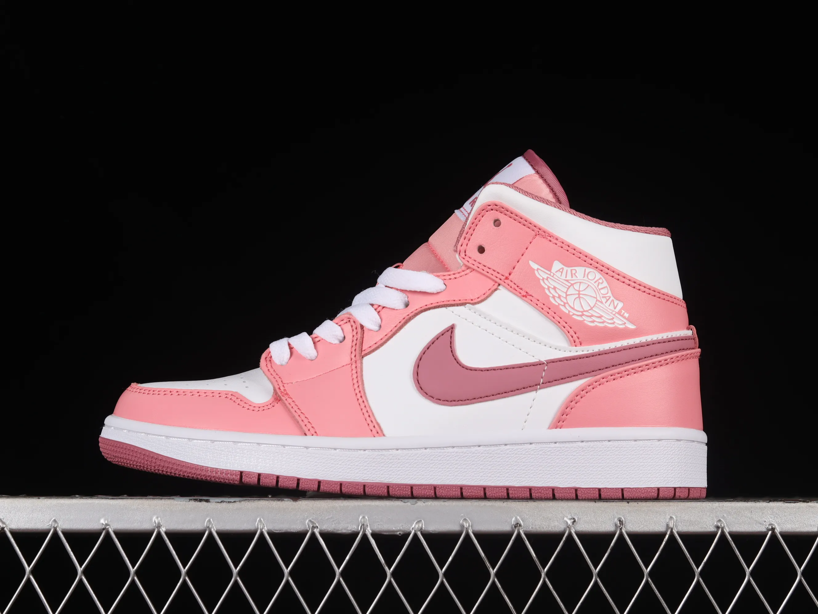 All categories Air Jordan Jordan series basketball shoes Air Jordan 1 Mid Air Jordan 1 Mid "Desert Berry" AJ1 Joe 1 pink and white mid-top cultural basketball shoes DQ8423-616